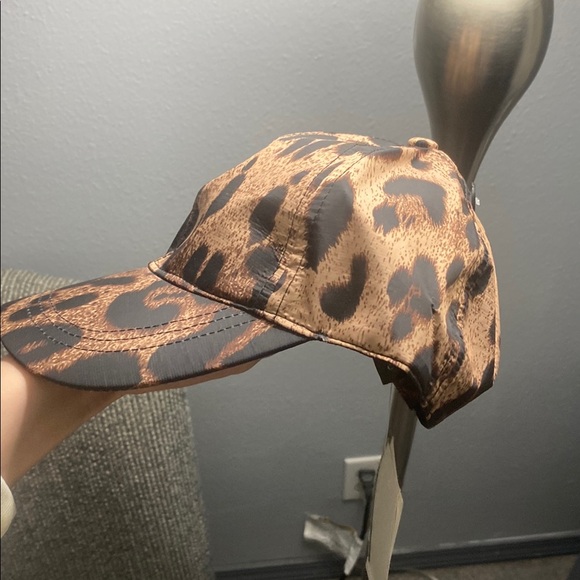 Leopard Print Baseball Cap - Picture 3 of 4